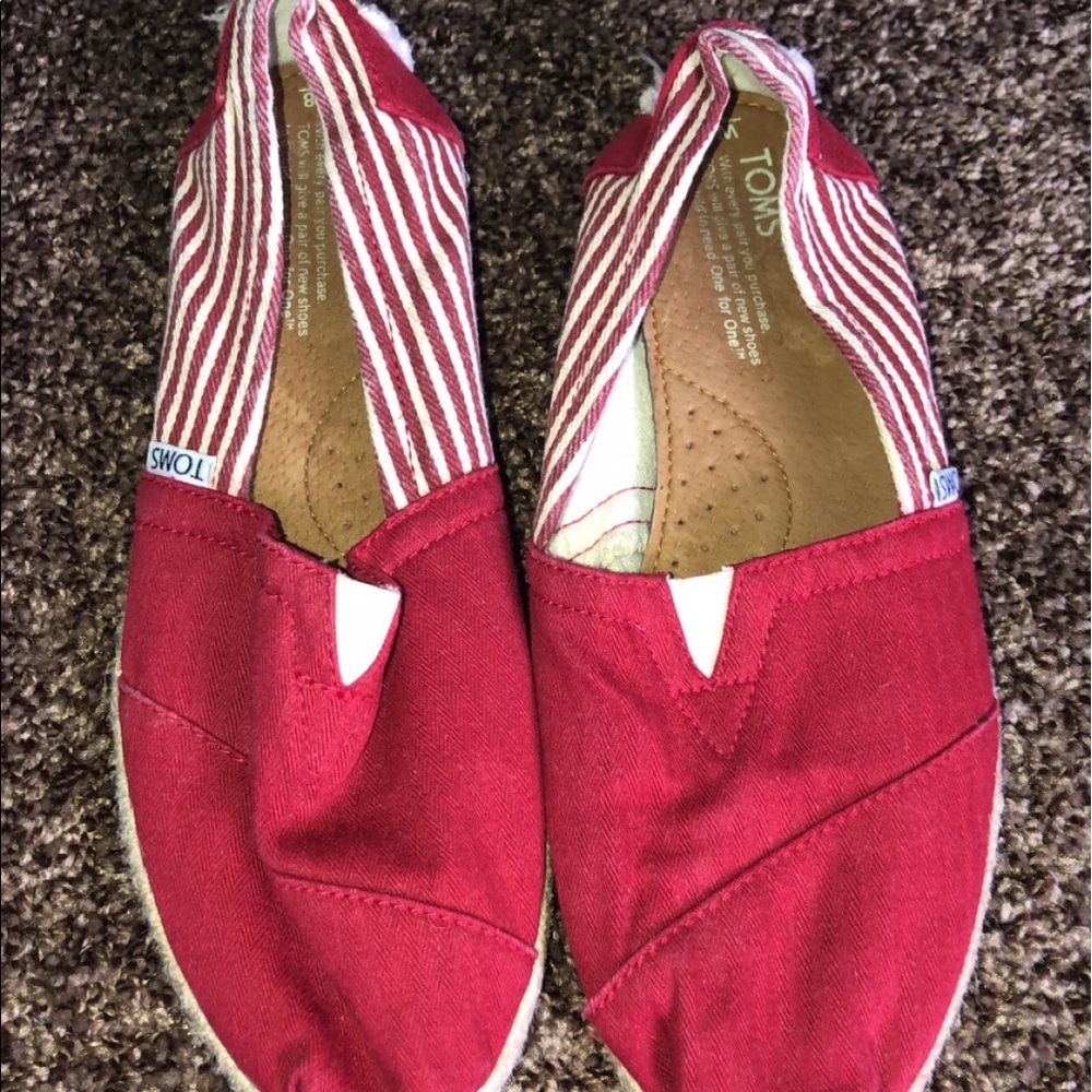 Red striped TOMS